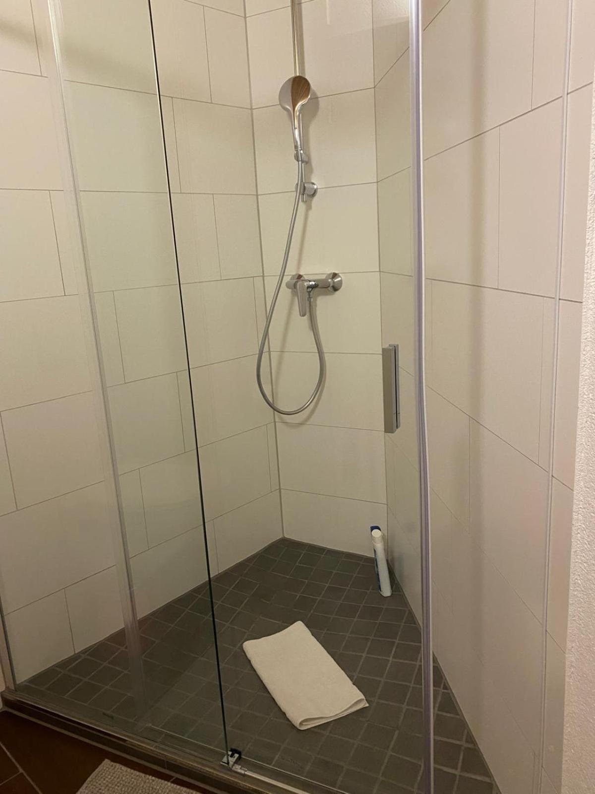 Charm - Two Bedrooms Apartamento Frutigen